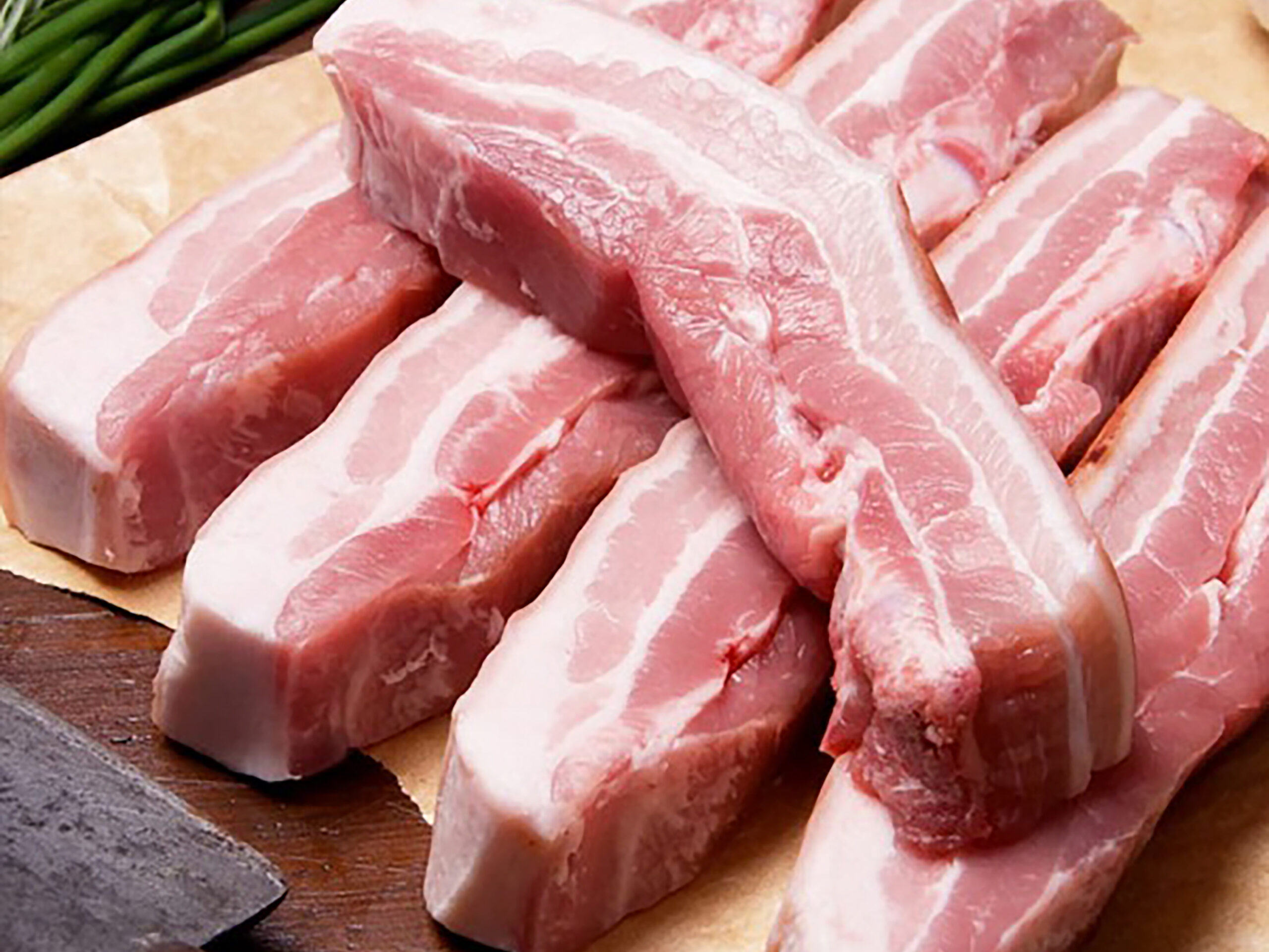 Piept de porc fara os cu sorici Piept de porc fara os cu sorici